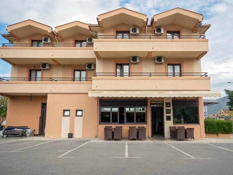 Hotel Holiday Podgorica Zewnętrze zdjęcie